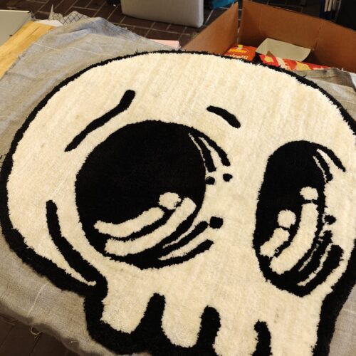 Tufted rug skull